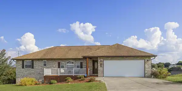 371 Leeper Overlook