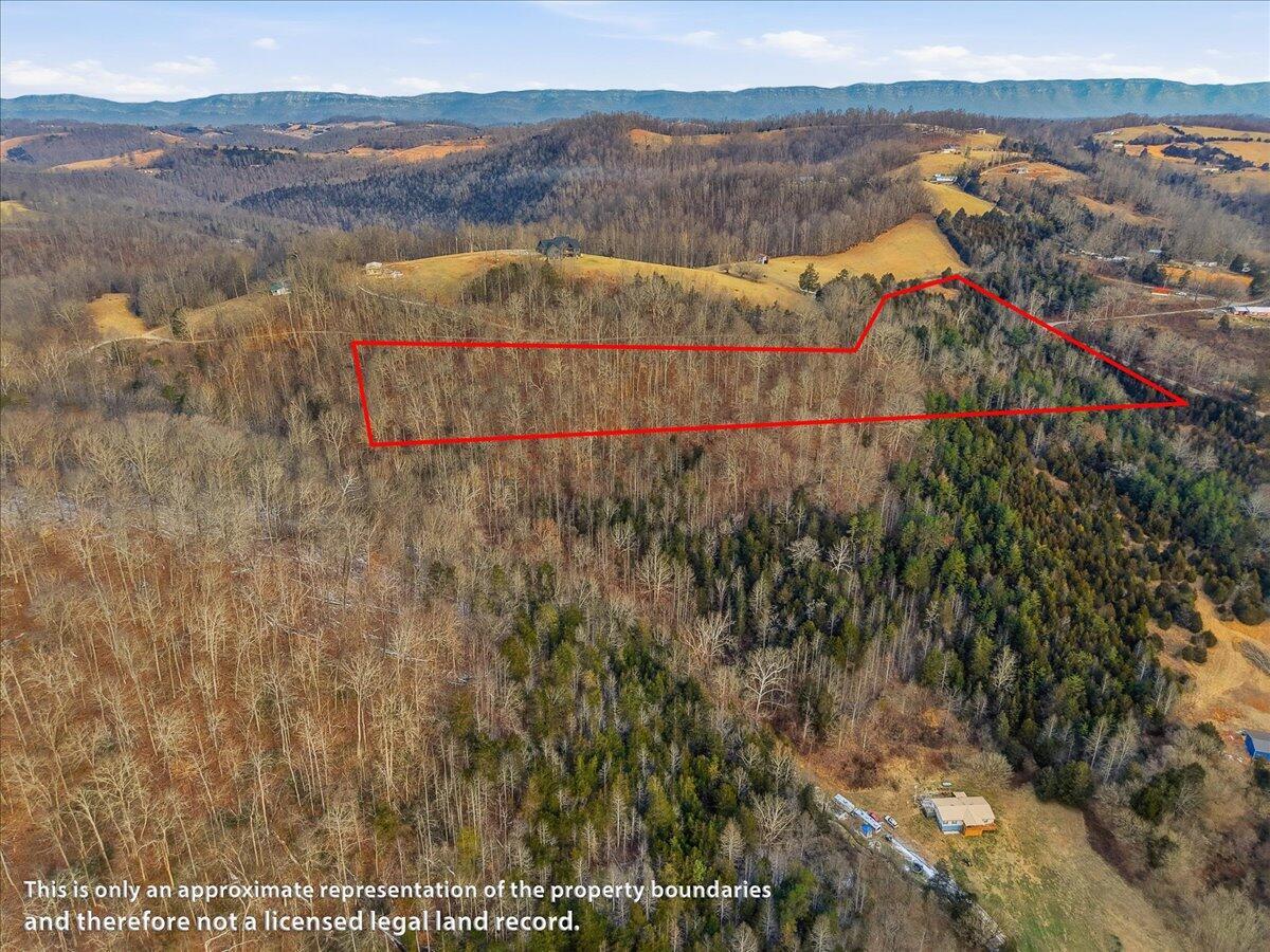 Image 2: 01-Cosby Ridge Rd-15