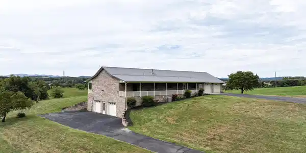 0887 Berry Rd (listing B)