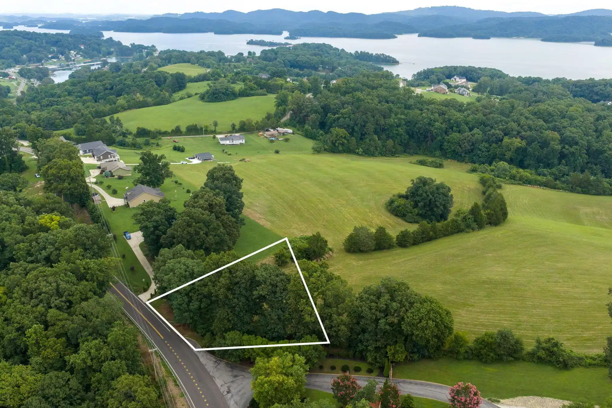 Image 1: Lot 1 RR 1