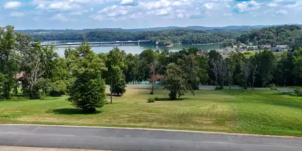 2450 Starboard Crest Road