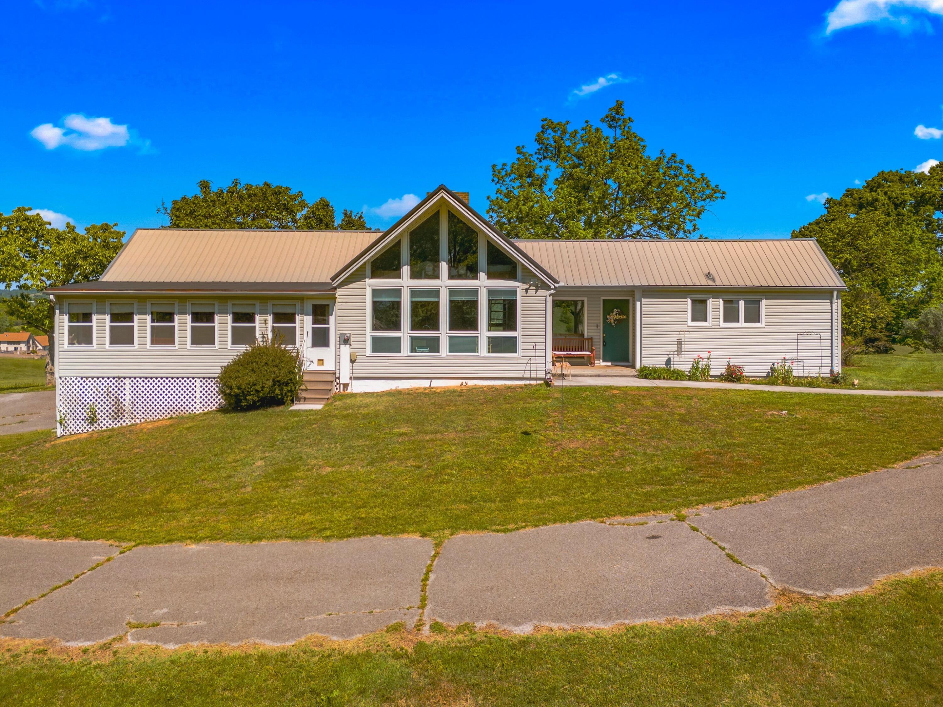 Image 4: Back of home