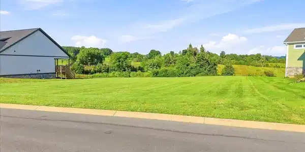 Image 3: 02-Masters Ln 2