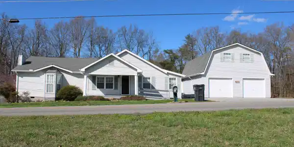 1256 Pratt Road