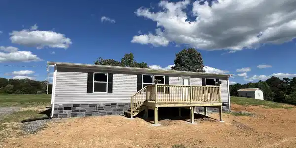 127 English Mountain Road