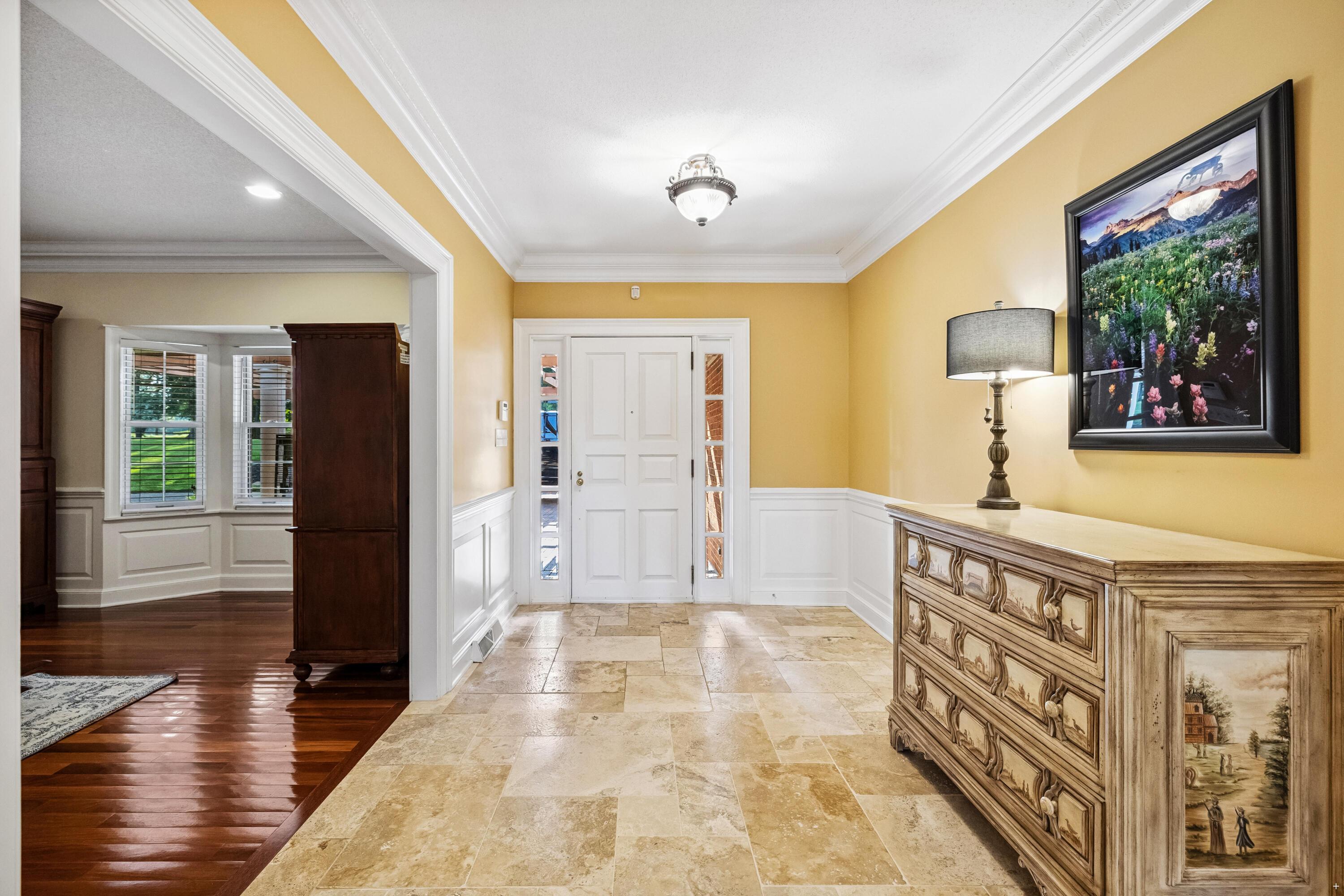 Image 2: Foyer