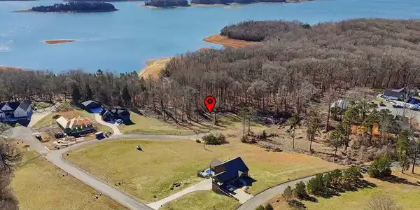 Image 4: 141 Red Cloud Ln - 4