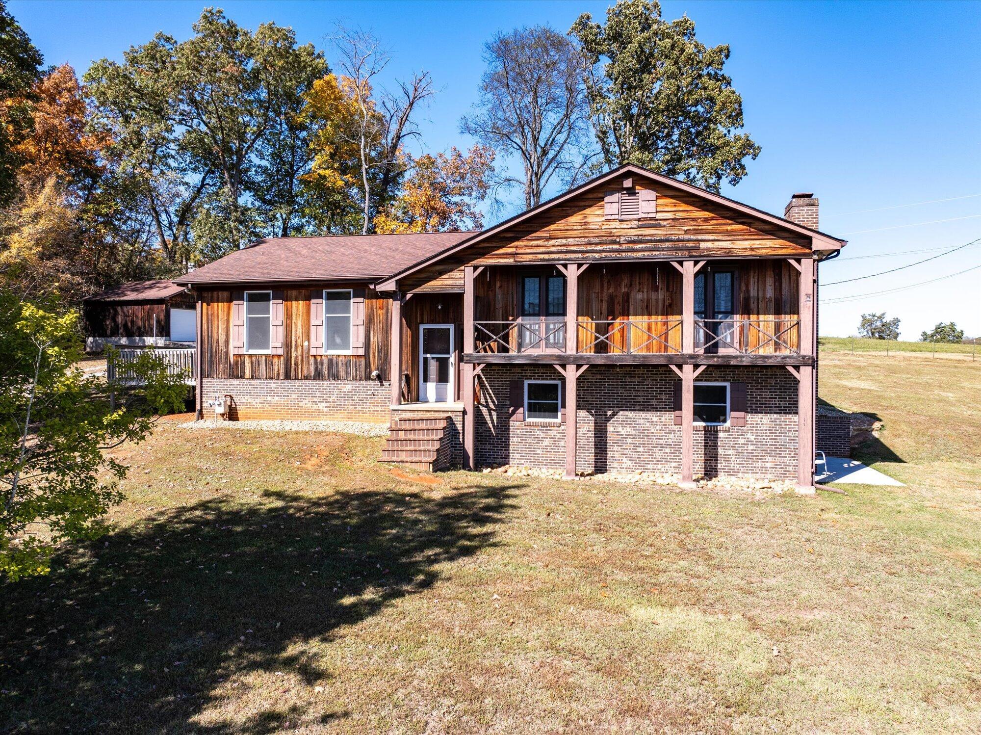 Image 2: 02-2097-Lindsey-Rd-Dandridge-TN-2