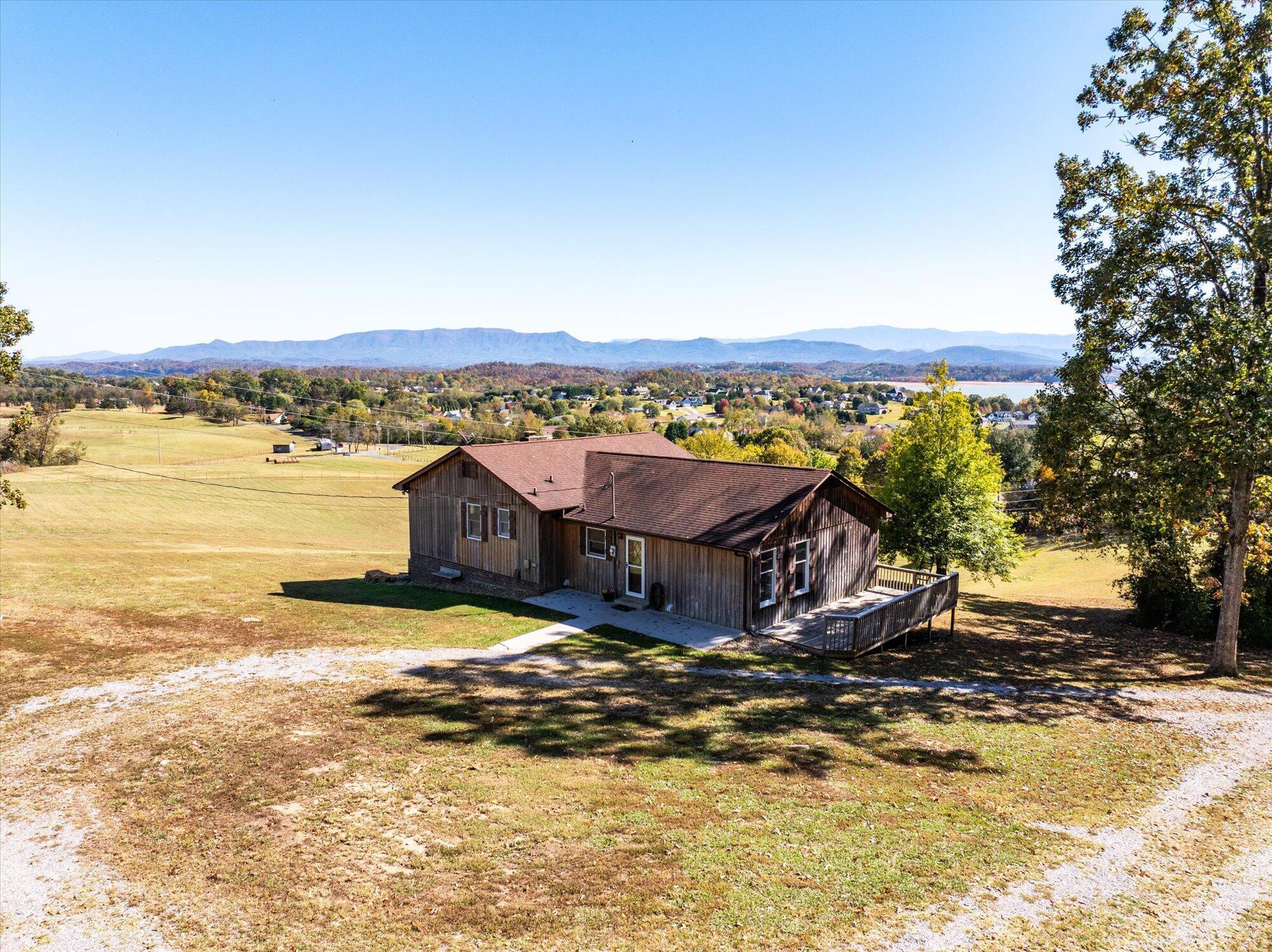 Image 3: 03-2097-Lindsey-Rd-Dandridge-TN-3