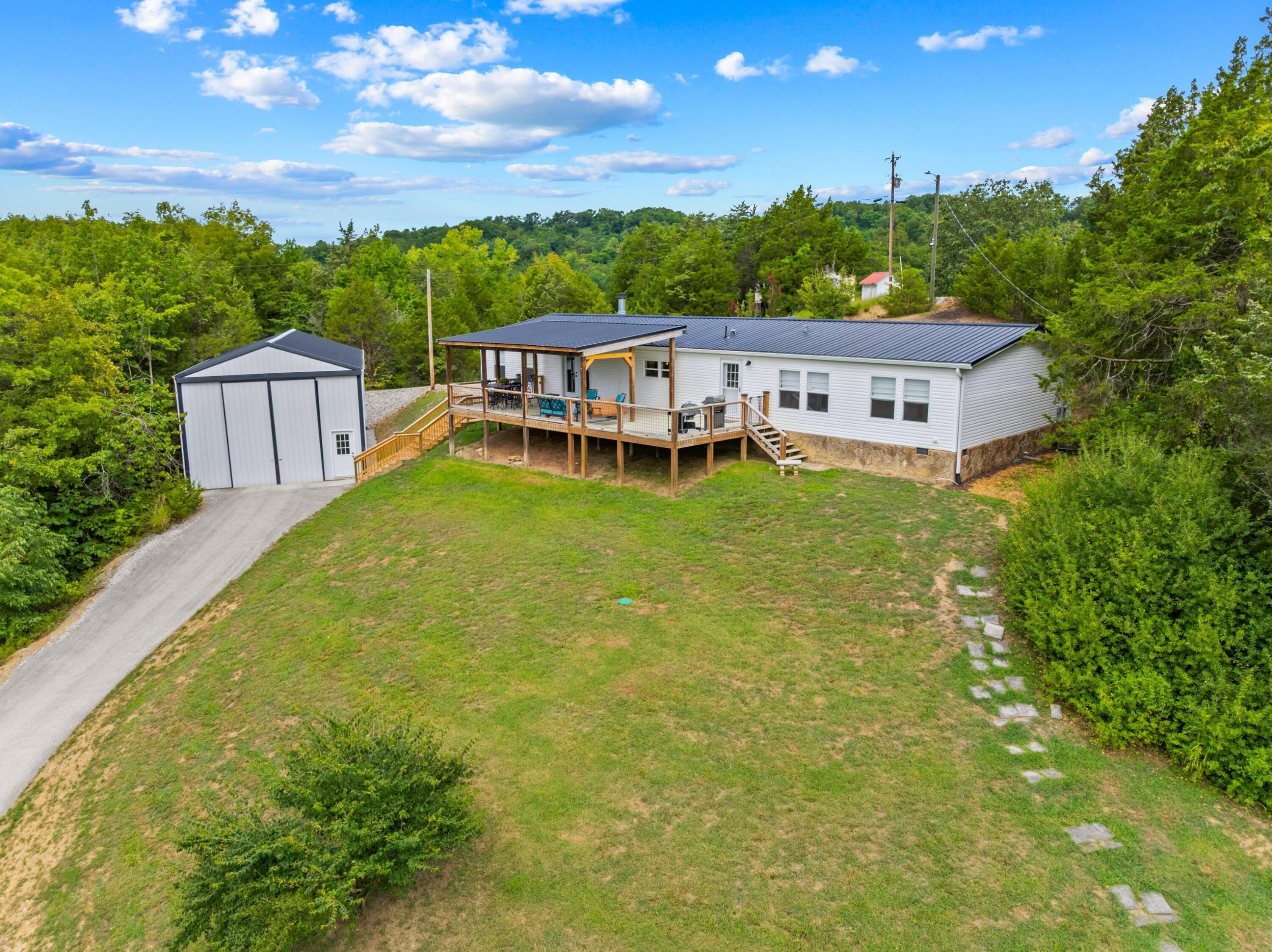 Image 2: 049-115GrannyDavisWay-Dandridge-TN-37725