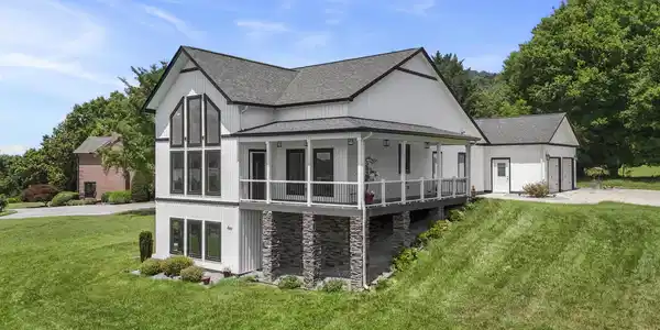 5017 Serenity Drive