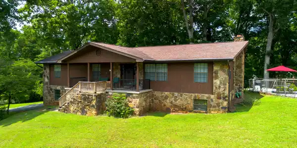 2101 W Governor John Sevier Highway