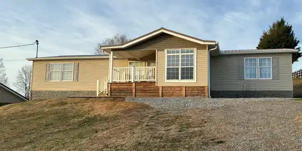 824 Howell River Road