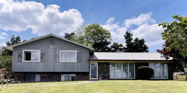 481 Ravenwood Drive