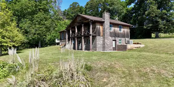 Image 2: 2