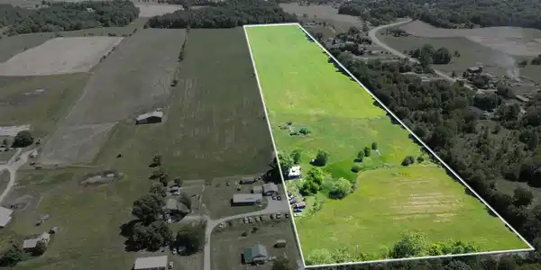Image 3: Tract 1 Lot Lines