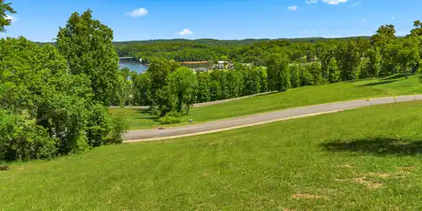 Image 4: 010-2435StarboardCrestRoad-Morristown-TN