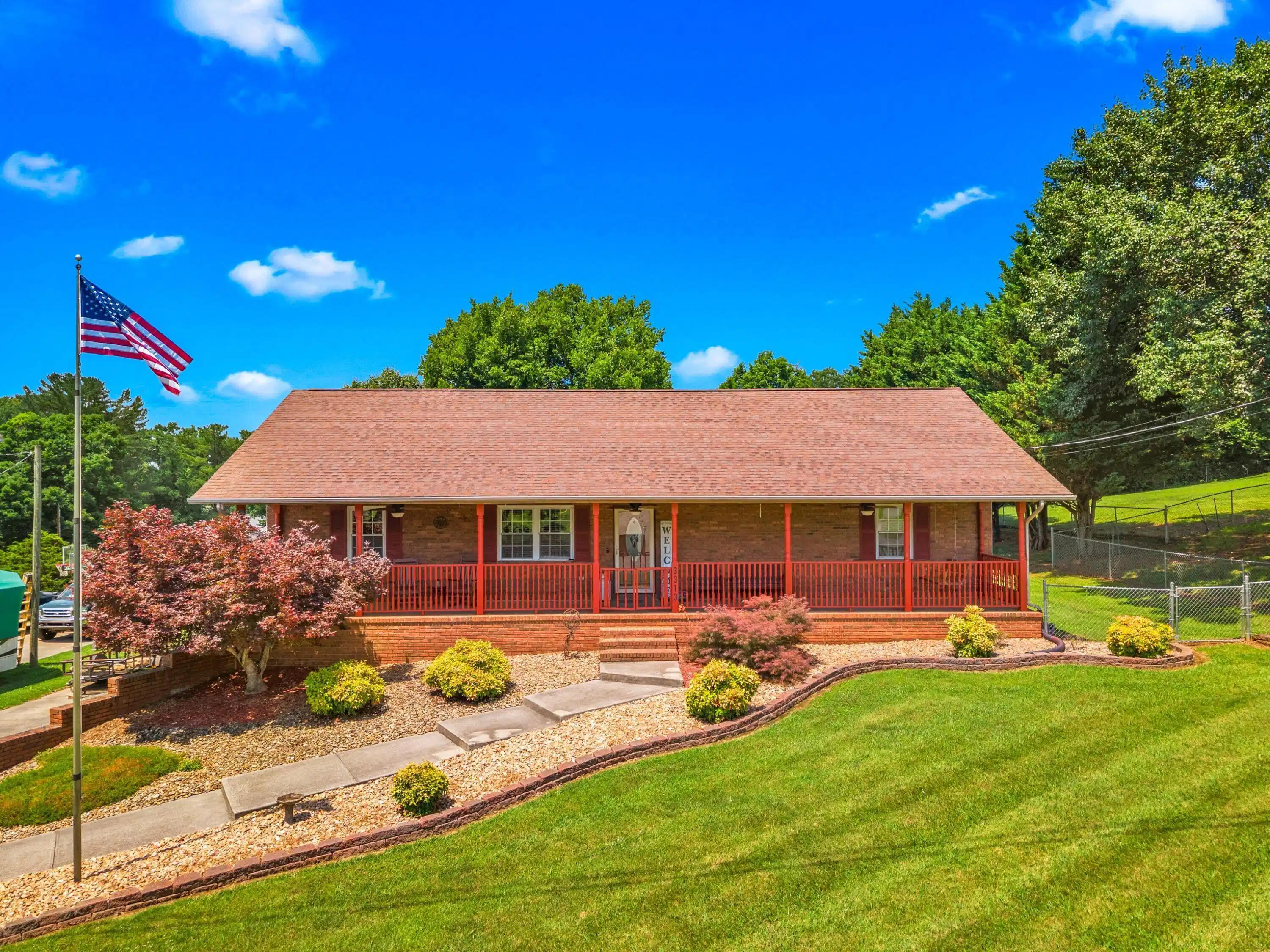 Image 1: 001-3313NorthwindDrive-Morristown-TN-378