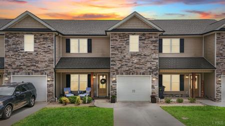 1055 Graystone Ln
