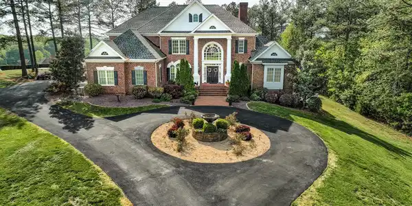 107 Emory Way