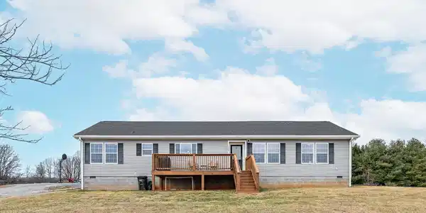 1689 Otter Hill