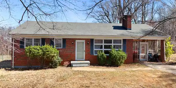 208 Mountainview