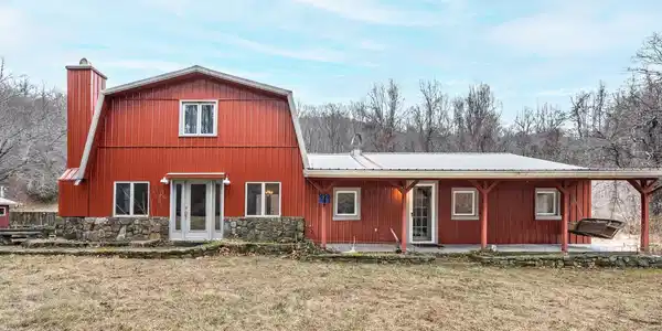 506 Peters Hollow Rd
