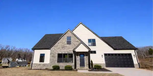1100 Live Oak