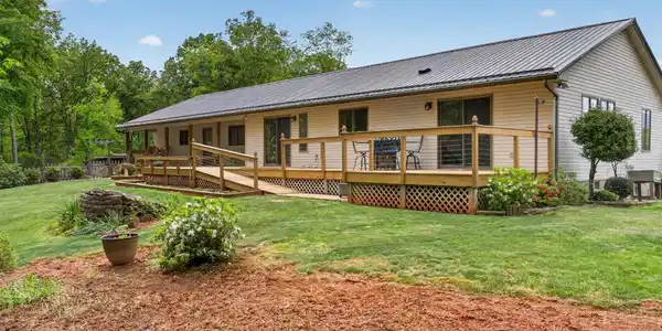 141 Cradon Hills