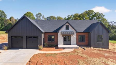 9041 Stonewall Road