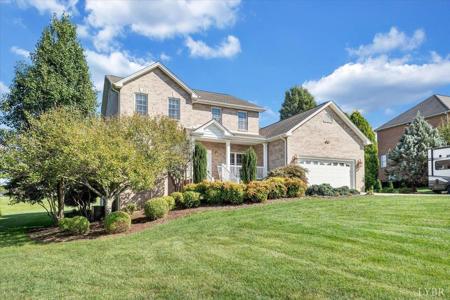 1061 Cedar Sky