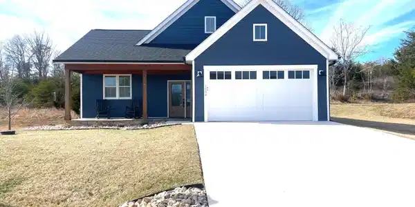1054 Barrows Hill