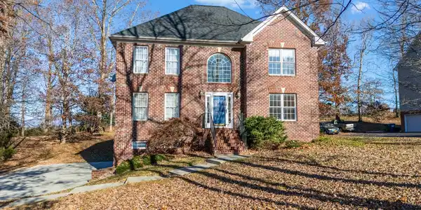 1083 High Grove