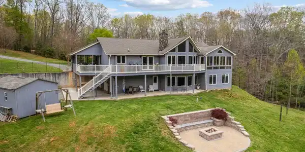 2153 Christian Mill Creek