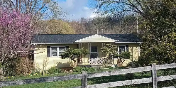 983 Williamstown