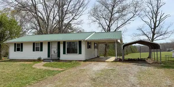 6218 Old Evergreen