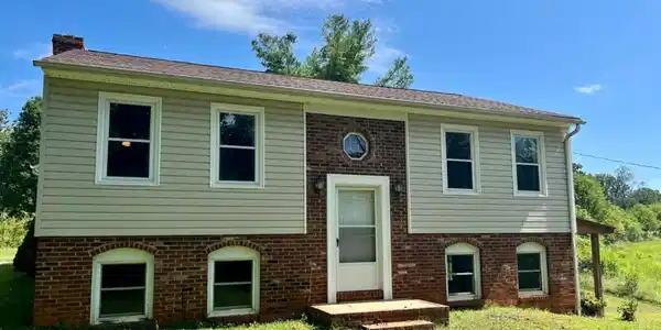 144 Manse