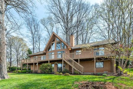 123 Sailview Drive