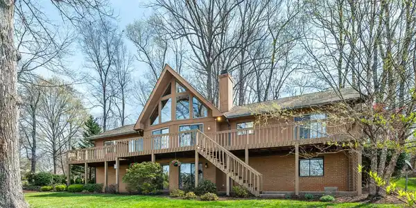 123 Sailview Drive