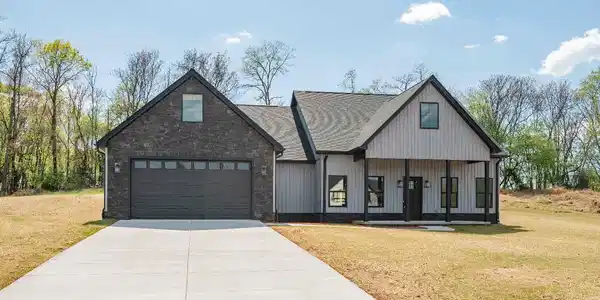 1121 Live Oak