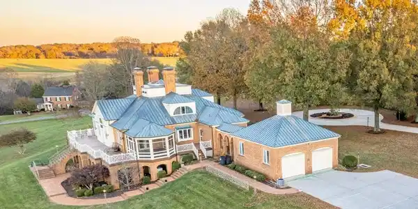 105 Bridlewood