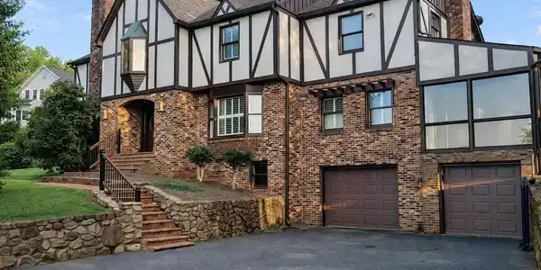 103 Millbrook