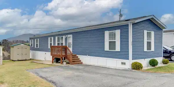 326 Robincrest