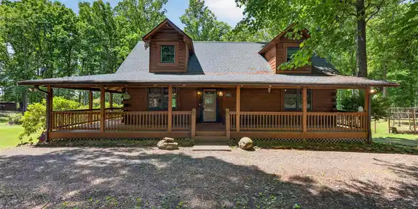1513 Peppertree