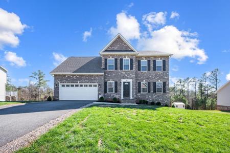 1110 Lochwood Hill