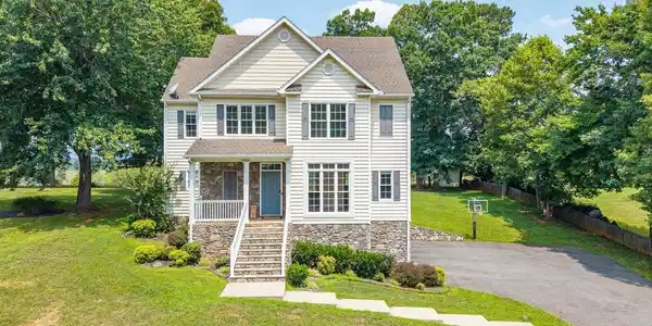 1159 High Grove