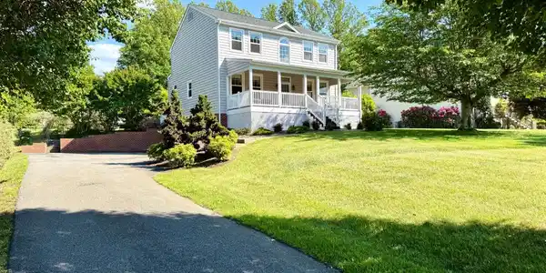 301 Mullbury