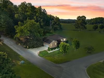 871 Woods Edge Drive