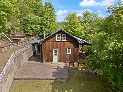 1205 Burton Williams Road