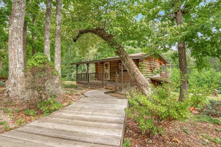 935 Whippoorwill Road